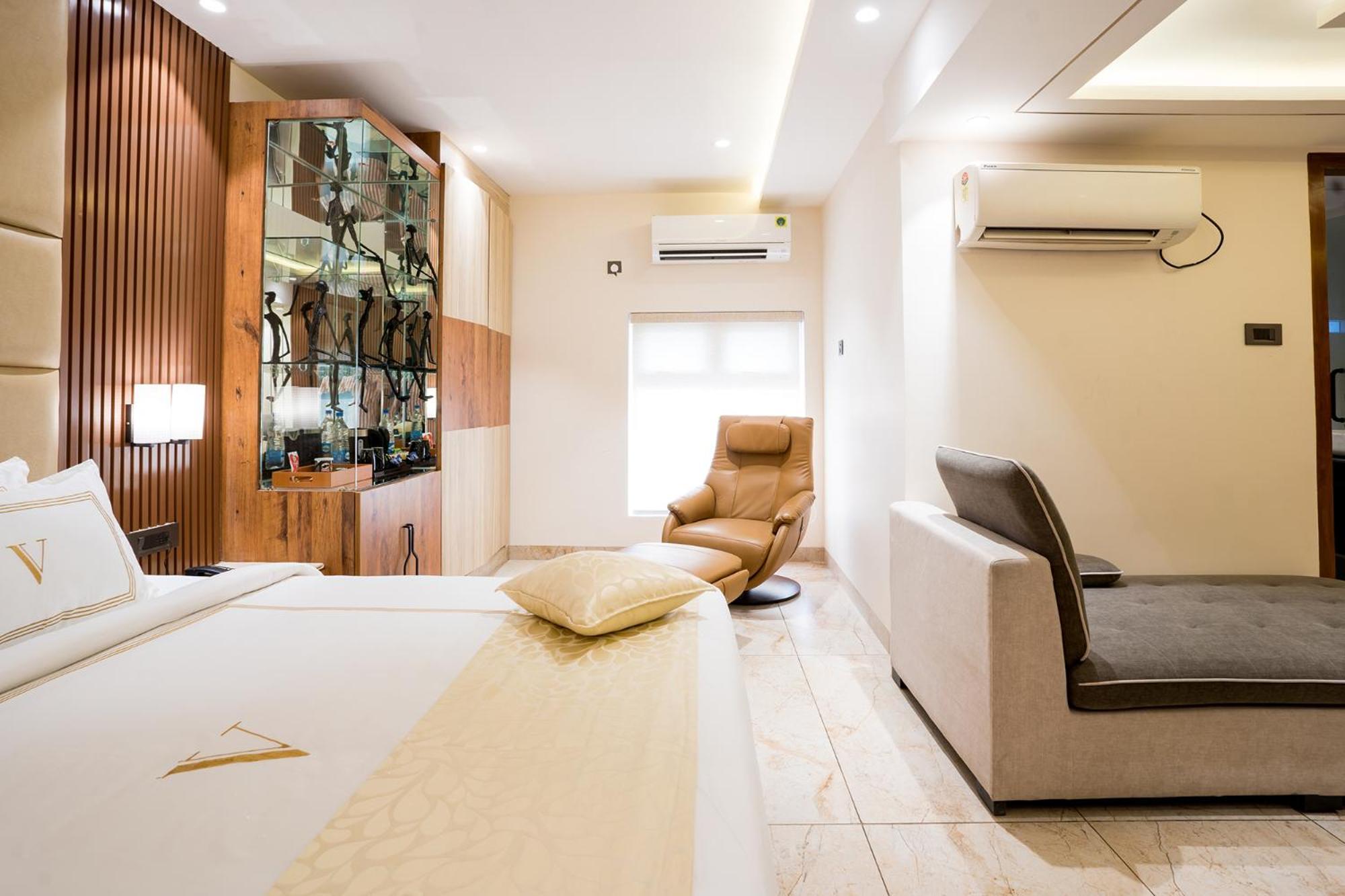 فندق Oriva Vinflora Residency - Nr Lv Prasad Hospital, Banjara Hills حيدر أباد المظهر الخارجي الصورة