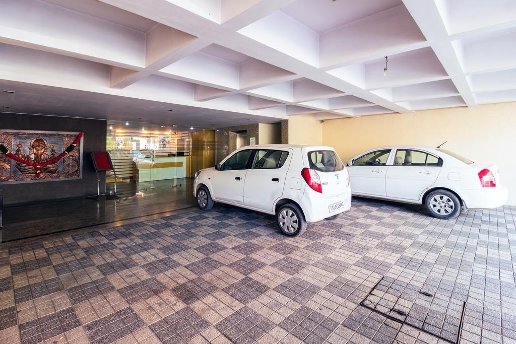 فندق Oriva Vinflora Residency - Nr Lv Prasad Hospital, Banjara Hills حيدر أباد المظهر الخارجي الصورة